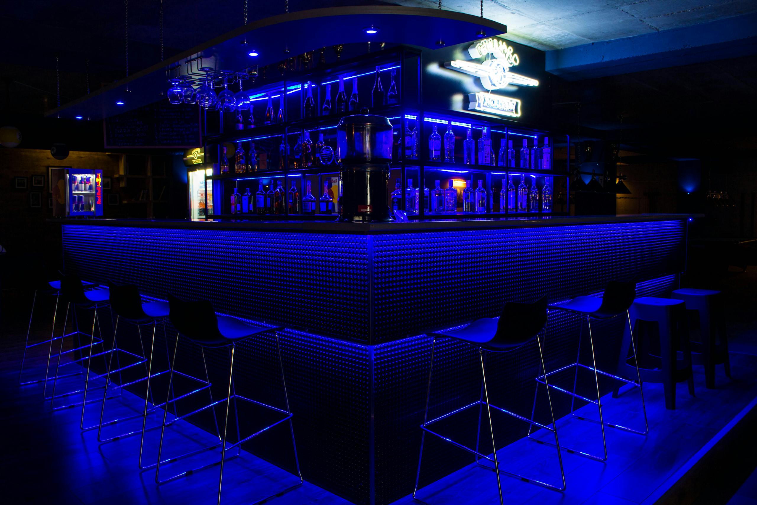 A Bar at Night